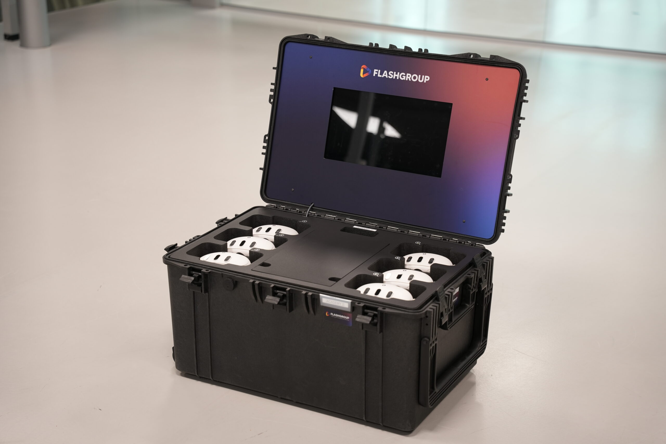 Set za trening i simulaciju kroz virtualnu stvarnost (VR)